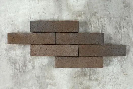 6 Chelsea clay pavers arranged in staggered rows of 1 and 2 bricks, showing colour variations and texture. Free UK delivery available.