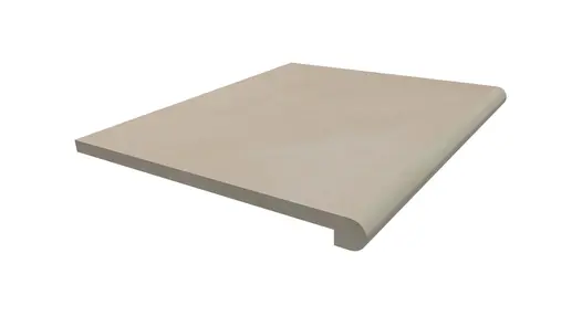 Single Venetian Beige porcelain 40mm bullnose step tread, made by London Stone, measuring 600x500mm, with 10-year guarantee.