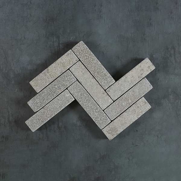 Antique Grey Limestone Pavers swatch image