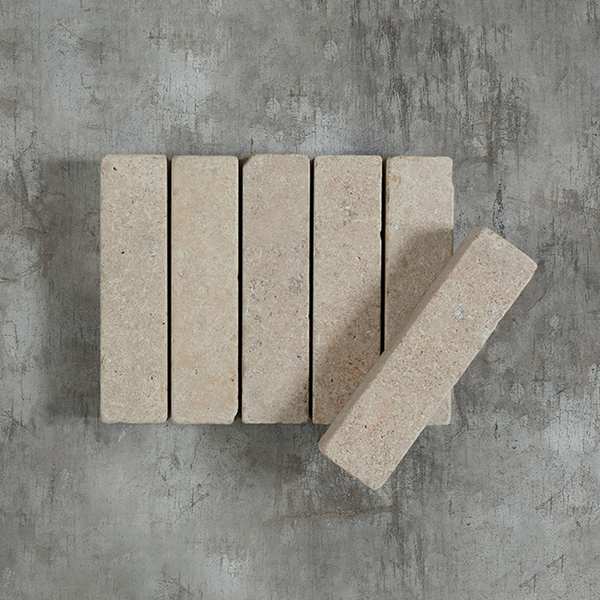 Egyptian Beige Limestone Pavers swatch image