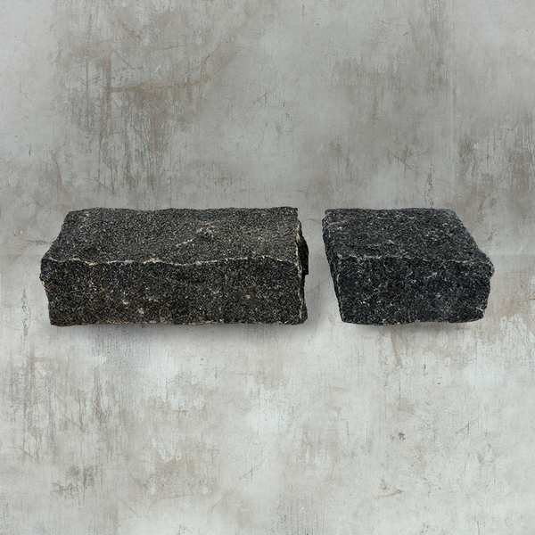 Midnight Black Limestone Setts swatch image